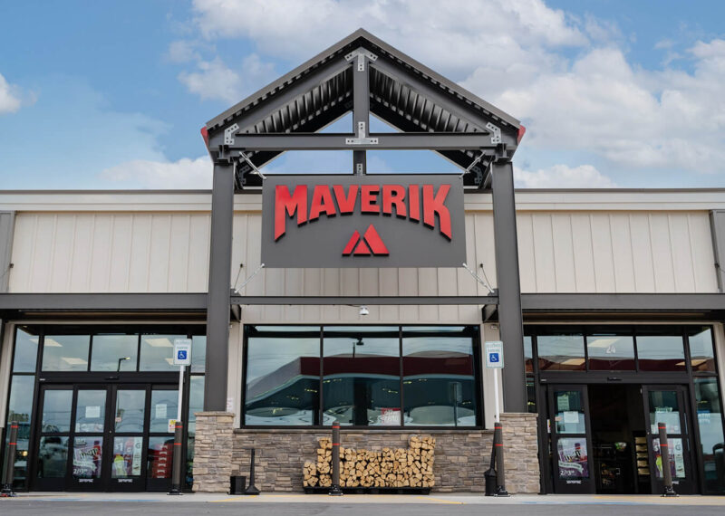 Maverick c-store storefront